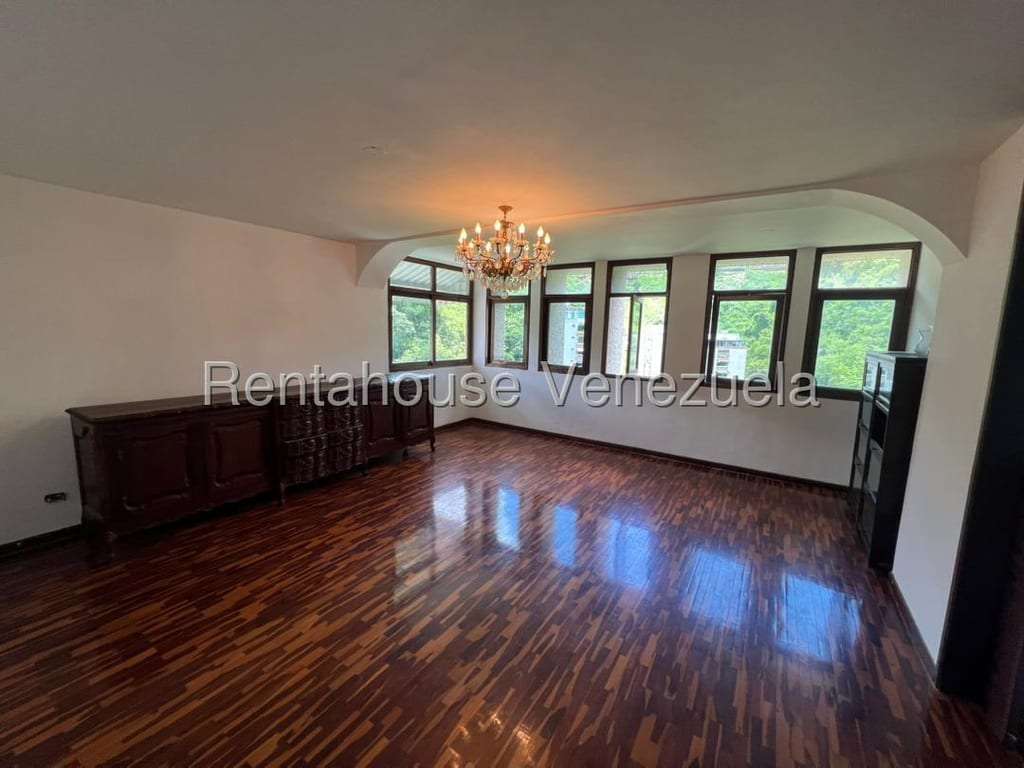 Apartamento en Santa Rosa de Lima, Caracas