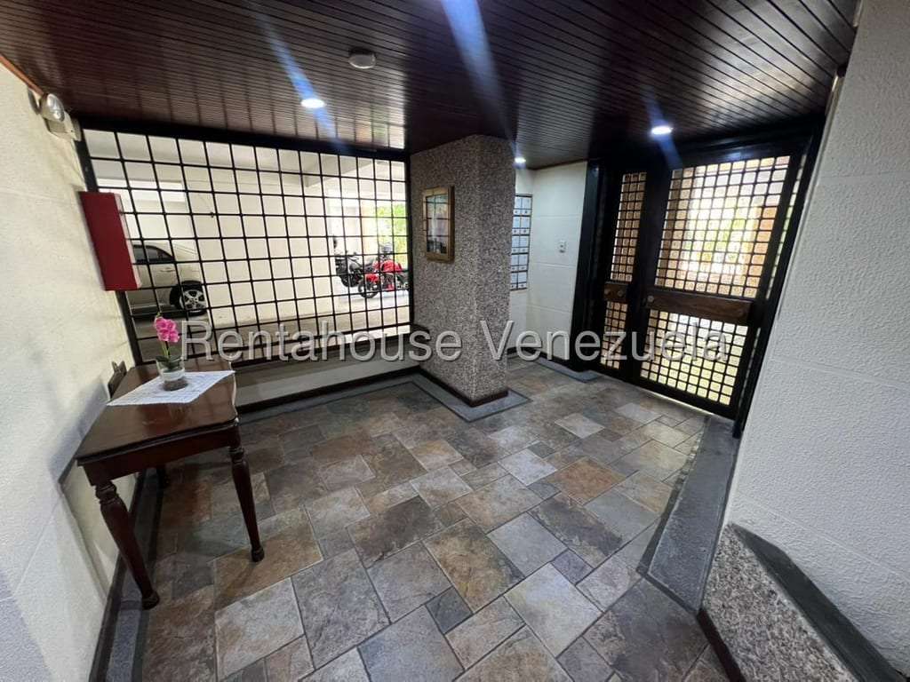 Apartamento en Santa Rosa de Lima, Caracas