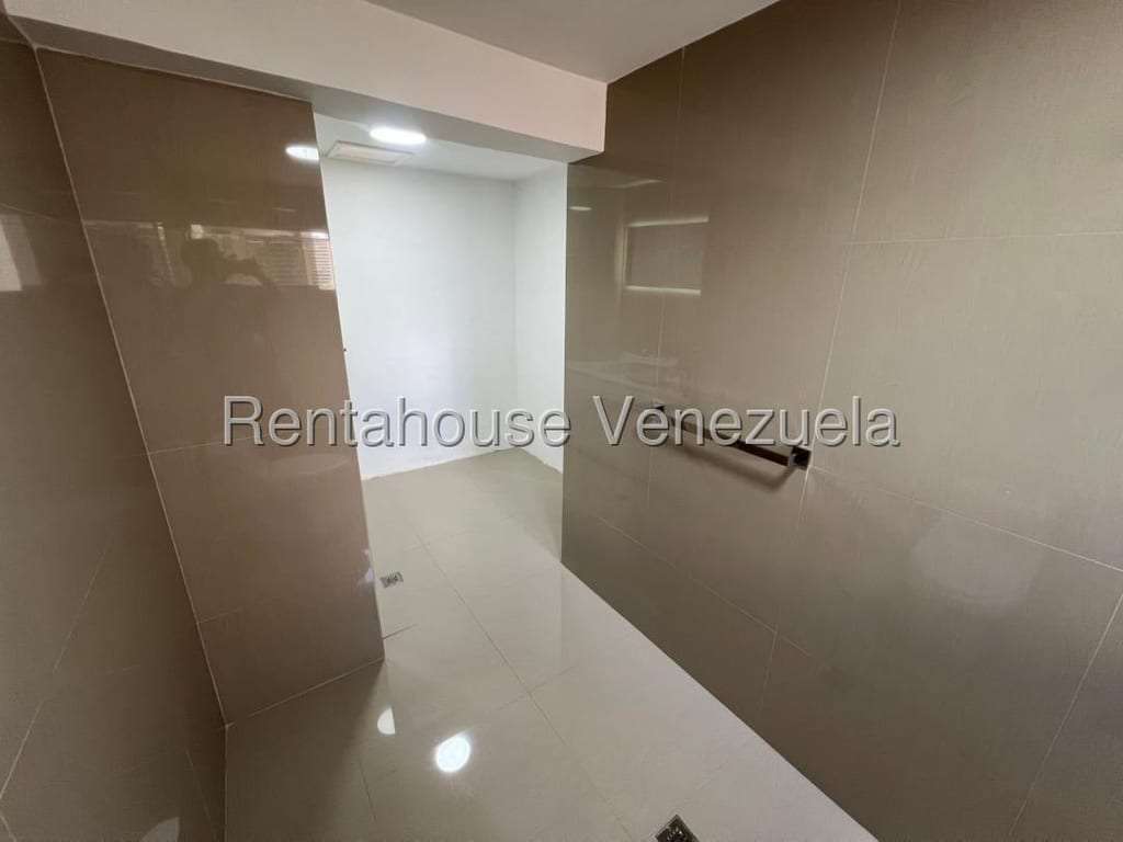 Apartamento en Santa Rosa de Lima, Caracas