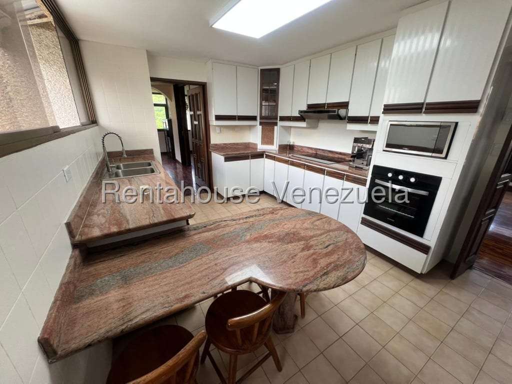 Apartamento en Santa Rosa de Lima, Caracas