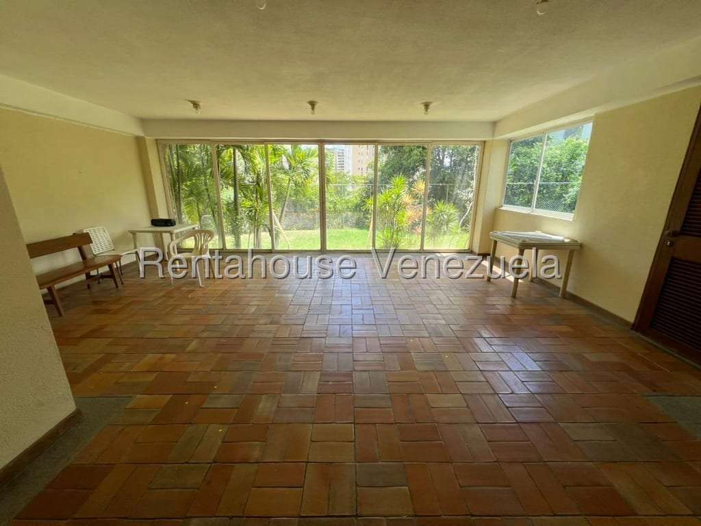 Apartamento en Santa Rosa de Lima, Caracas