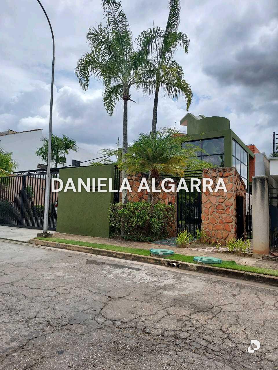 Casa en Altos de Guataparo, Valencia – 1