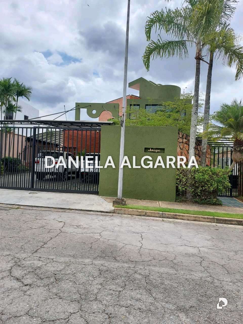 Casa en Altos de Guataparo, Valencia – 2