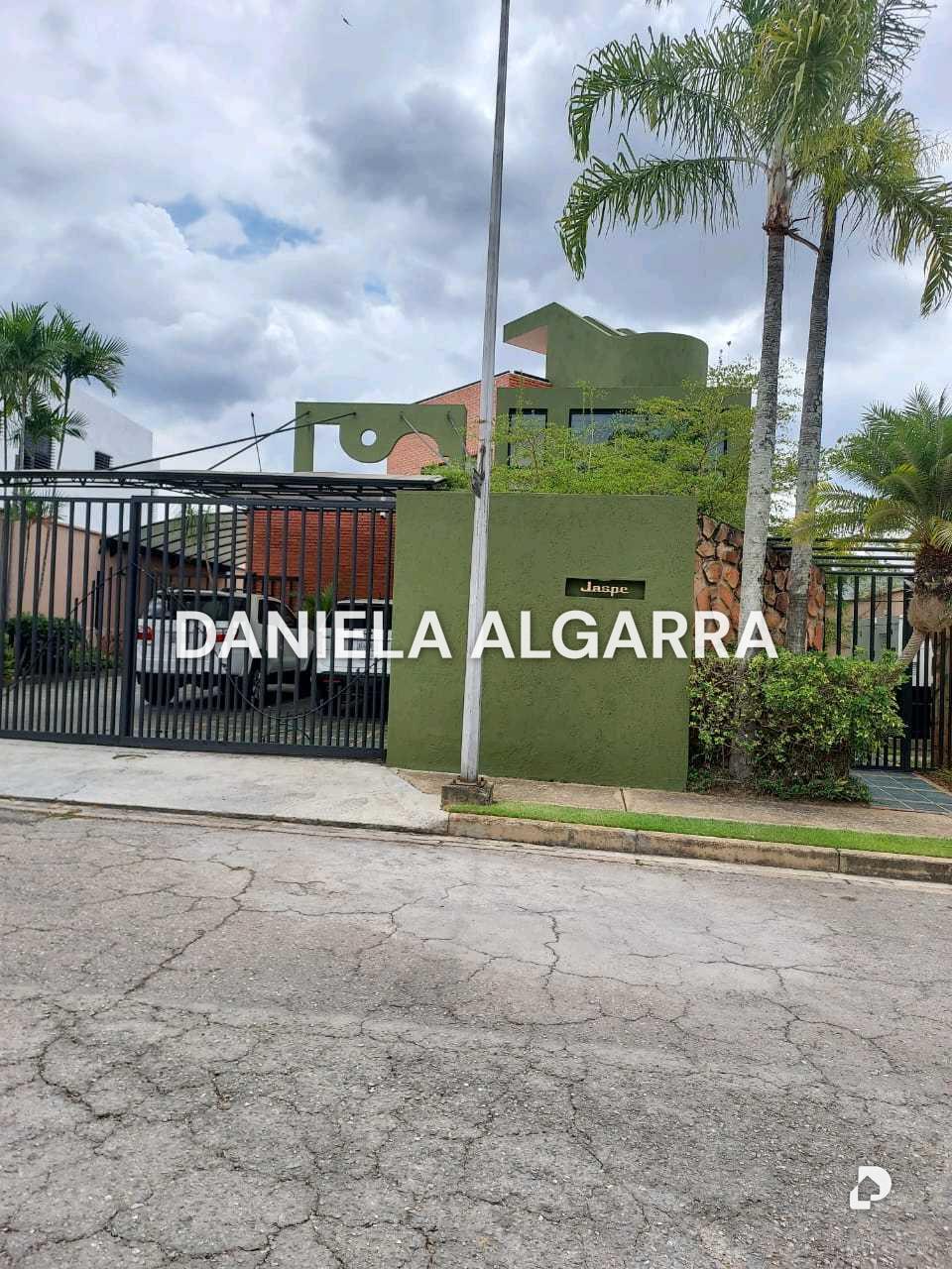 Casa en Altos de Guataparo, Valencia – 2