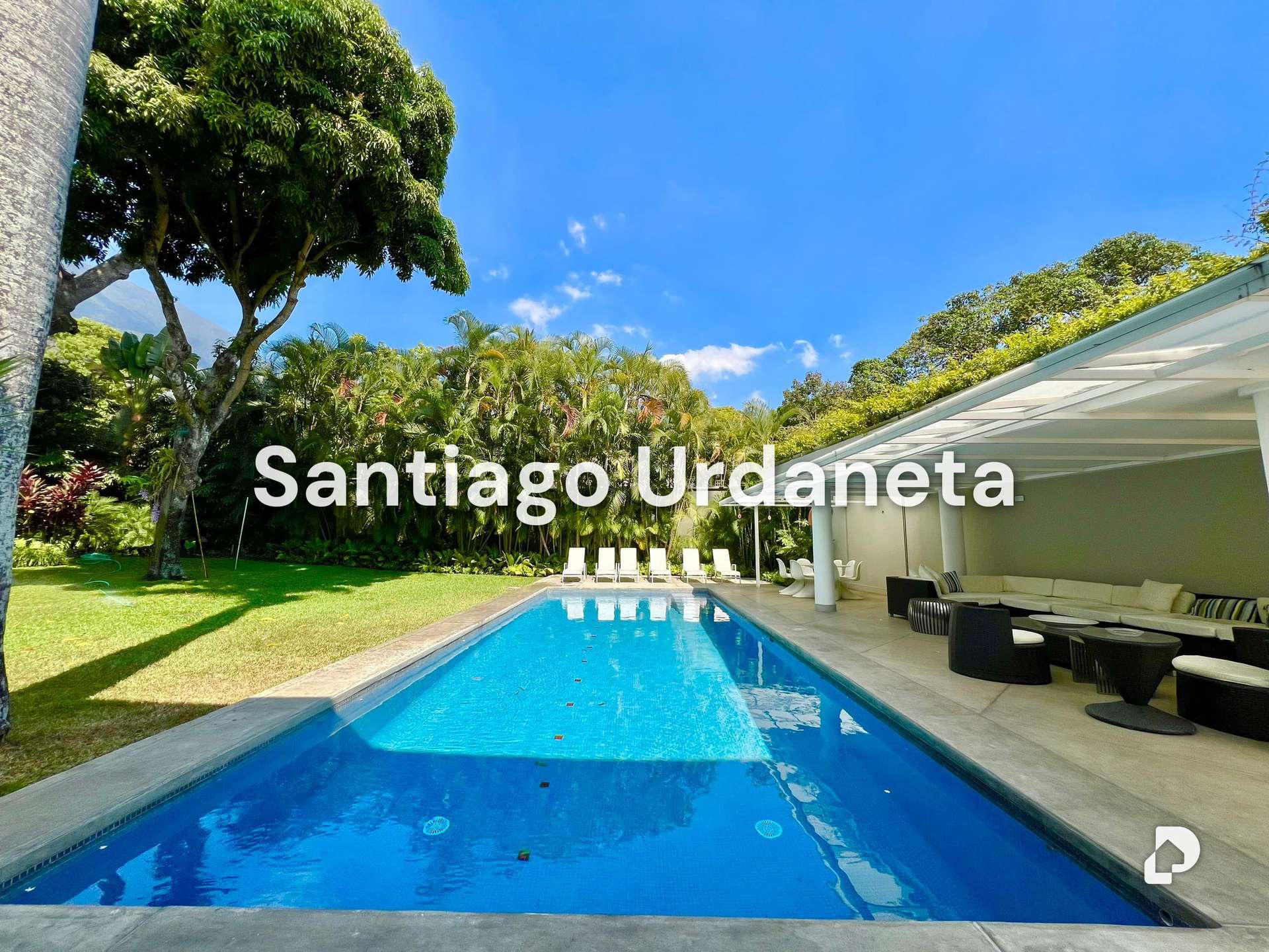 House in Country Club, Caracas – 2
