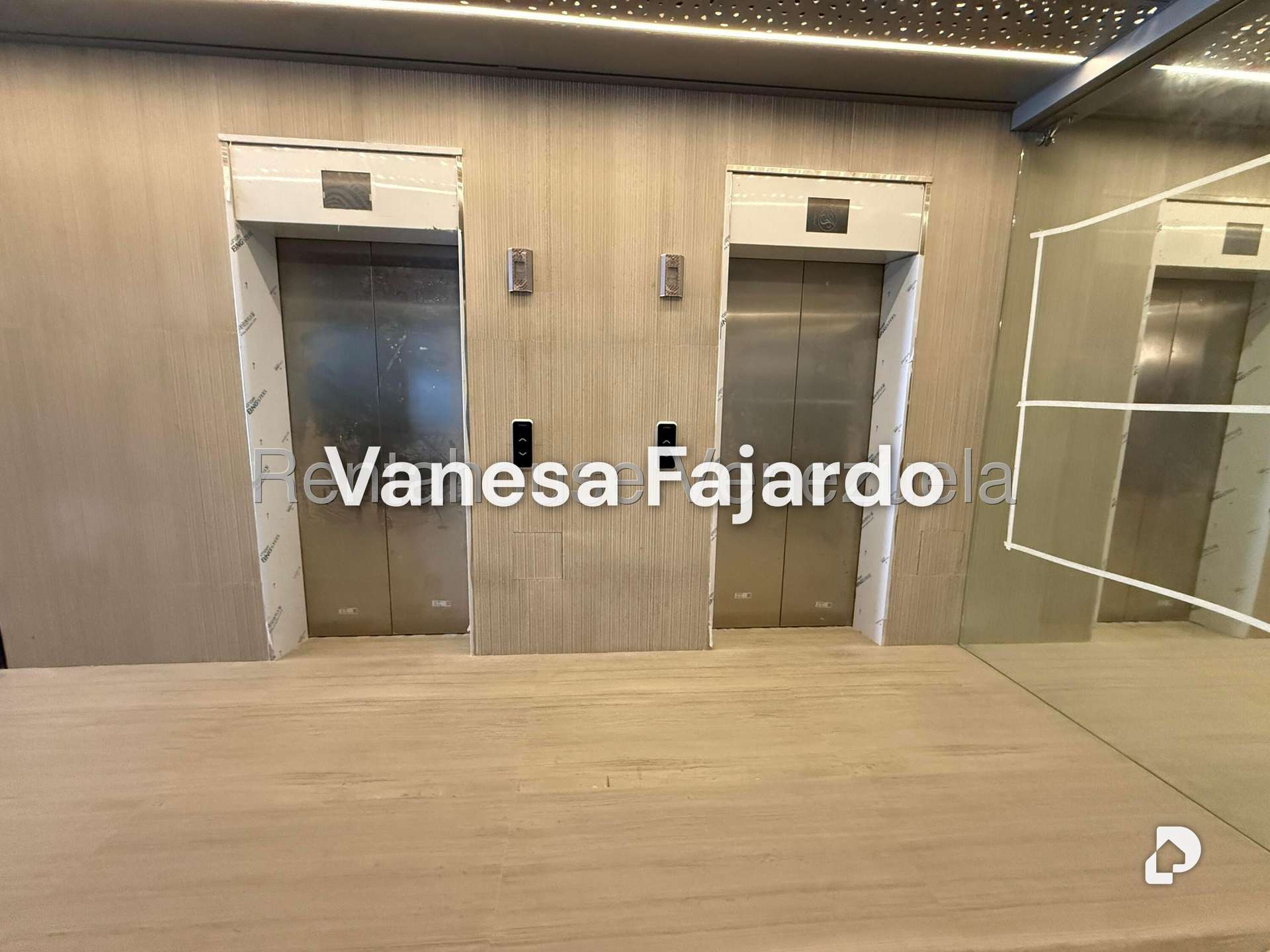 Oficina en Las Mercedes, Caracas – 7