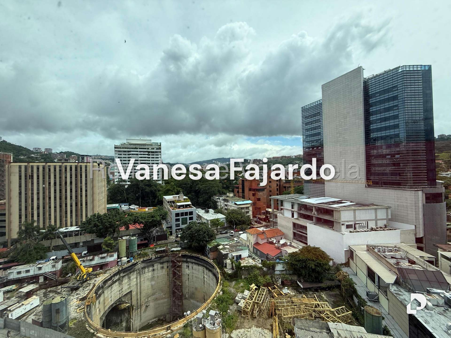 Oficina en Las Mercedes, Caracas – 16