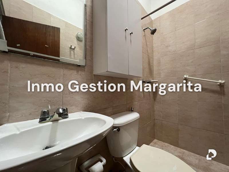 Townhouse en Urb Playa El Angel, Porlamar – 16