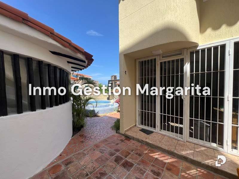 Townhouse en Urb Playa El Angel, Porlamar – 2