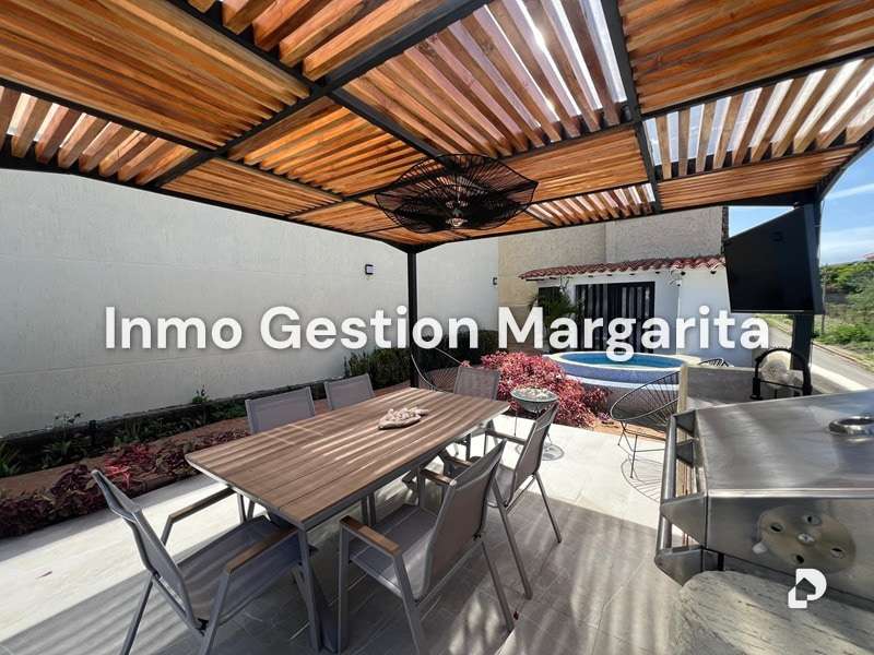 Townhouse en Urb Playa El Angel, Porlamar – 18