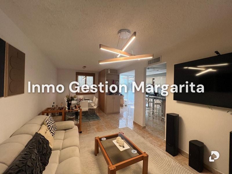 Townhouse en Urb Playa El Angel, Porlamar – 5