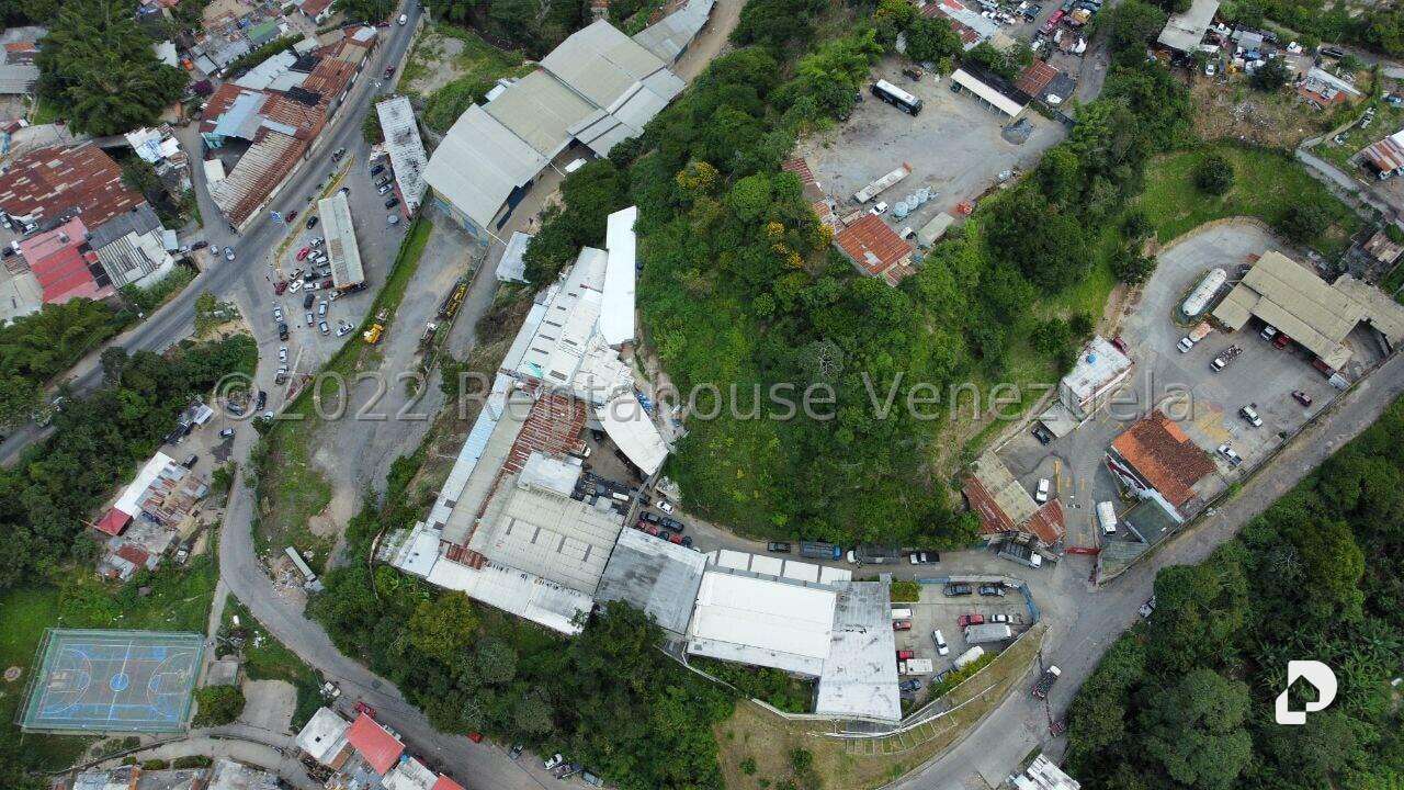 Terreno en La Trinidad, Caracas – 11