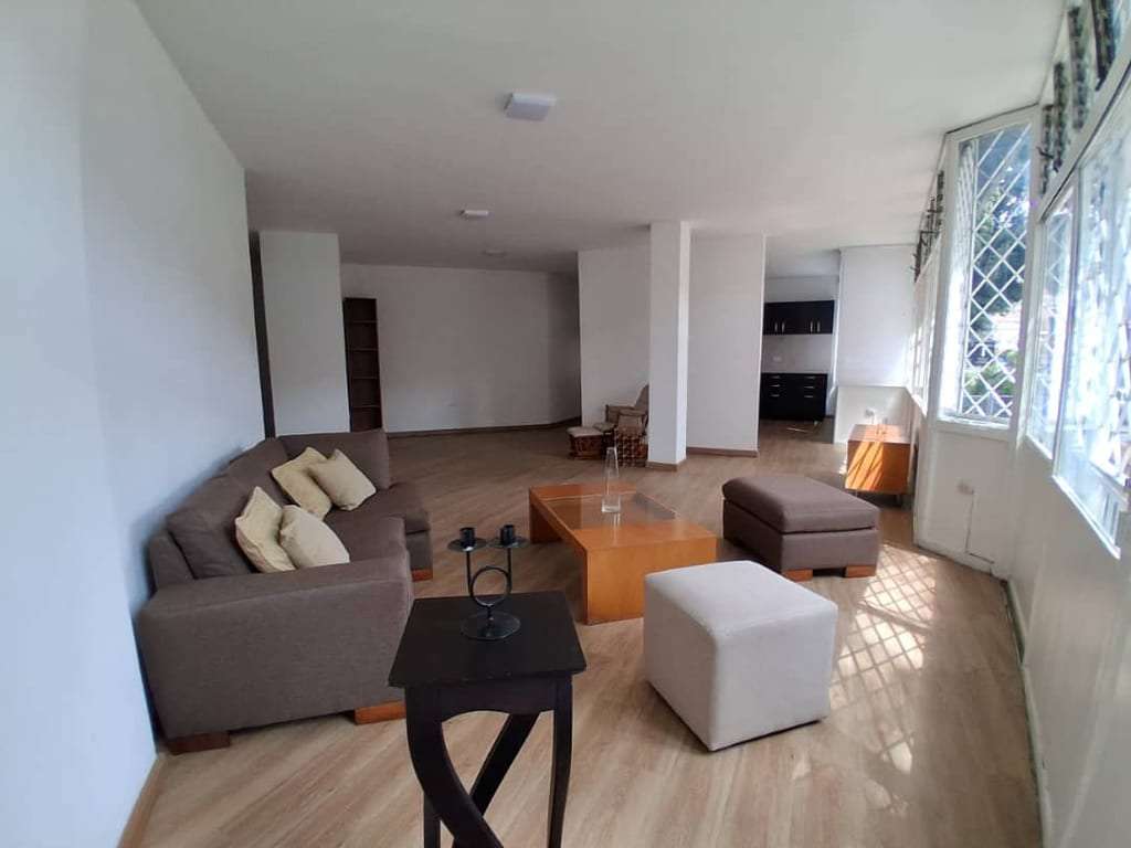 Apartamento en Las Mercedes, Caracas - 1