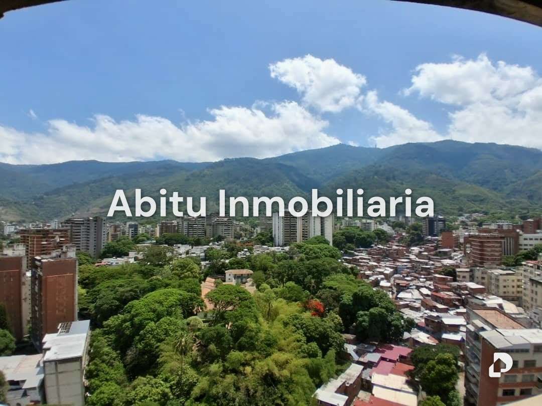 Oficina en San Bernardino, Caracas – 1