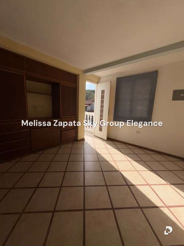 Casa en Villas Royal Gardens, Barquisimeto – 3