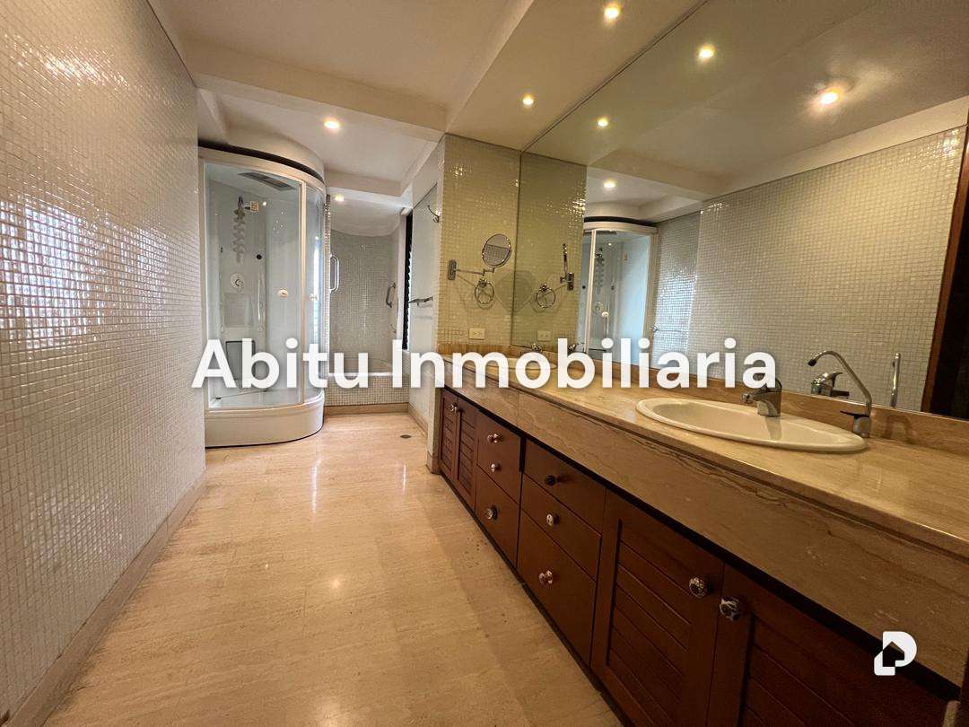 Apartamento en Altamira, Caracas – 45