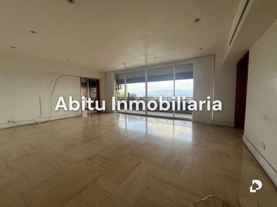 Apartamento en Altamira, Caracas – 13