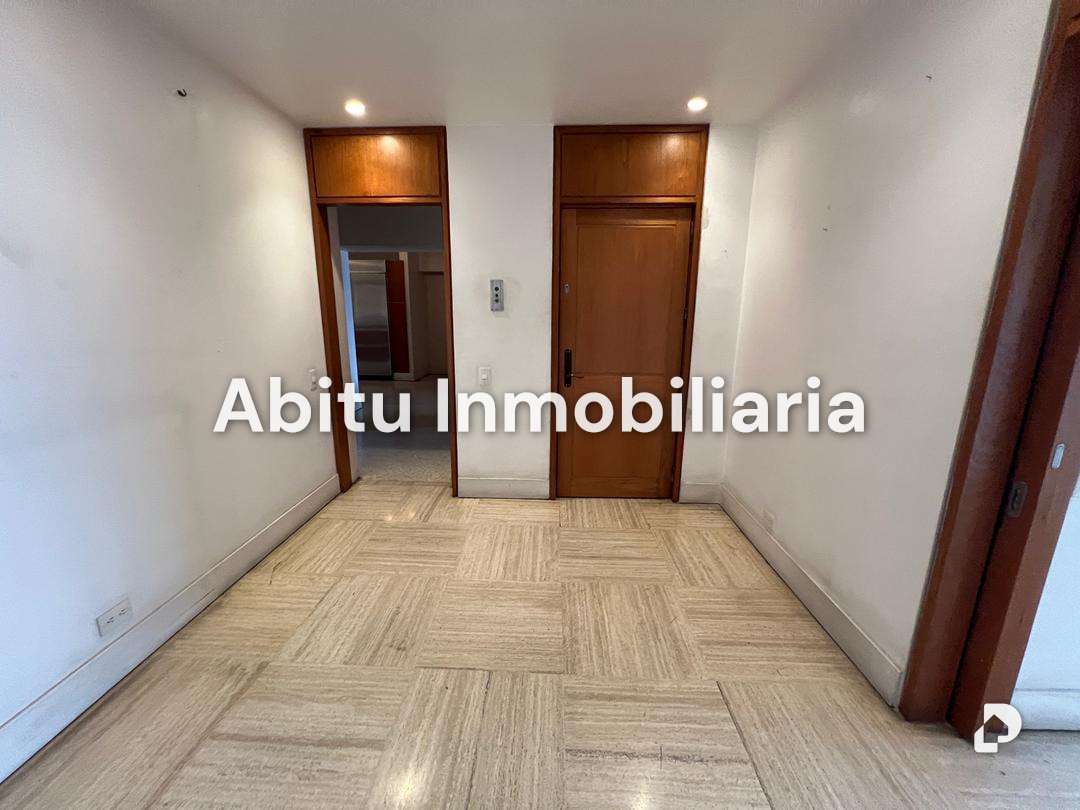 Apartamento en Altamira, Caracas – 33