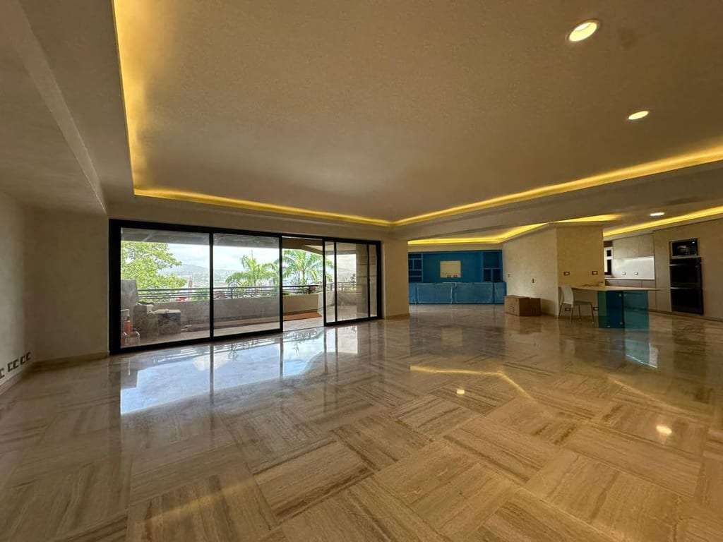 Apartamento en Altamira, Caracas - 1