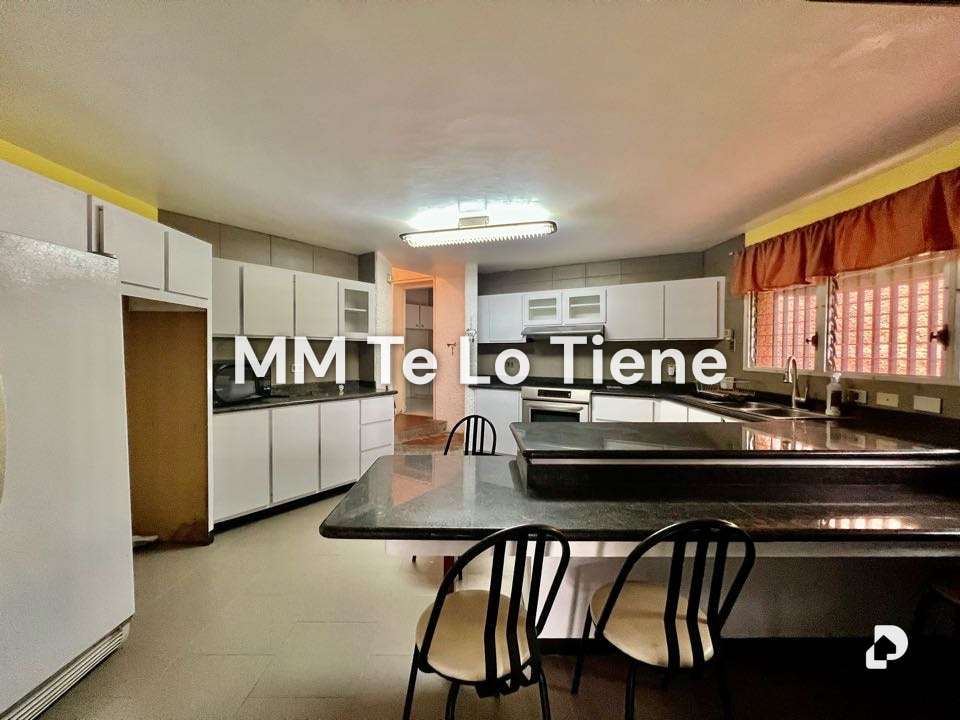 Casa en Alto Hatillo, Caracas – 9
