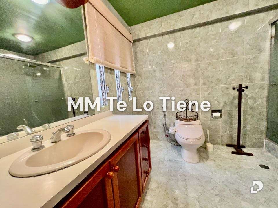 Casa en Alto Hatillo, Caracas – 18
