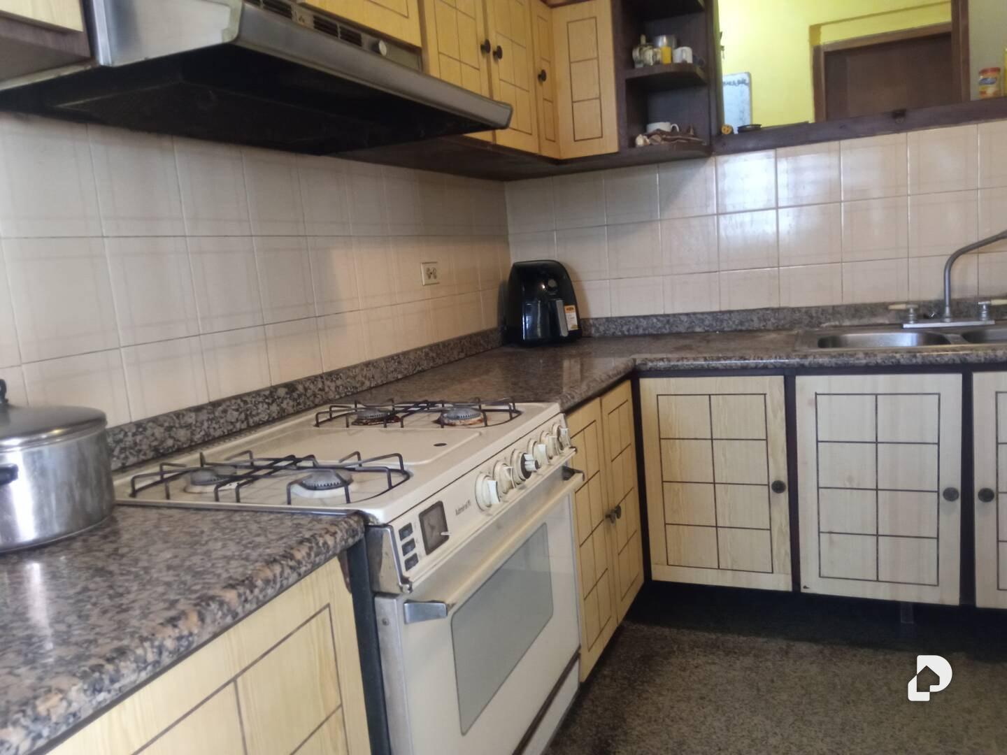 Local comercial en Avenida Cecilio Acosta, Maracaibo – 4