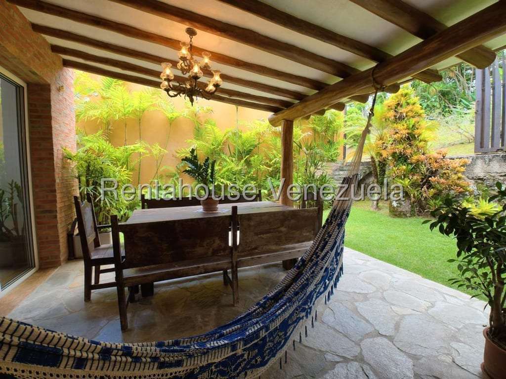 Casa en La Lagunita Country Club, Caracas