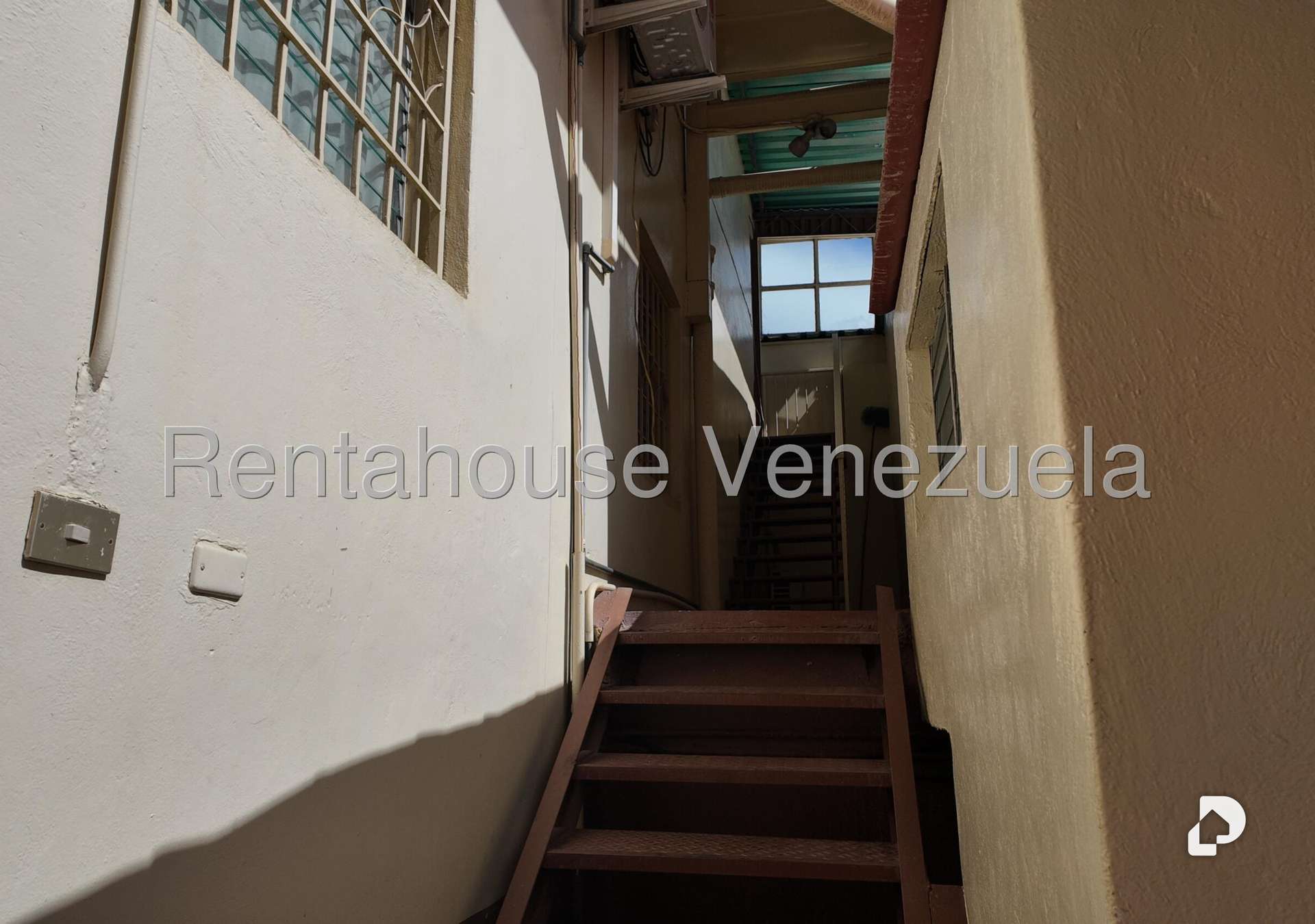 Local comercial en Boleíta Sur, Caracas – 16