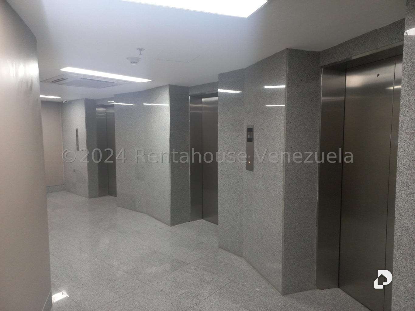 Oficina en Las Mercedes, Caracas – 6