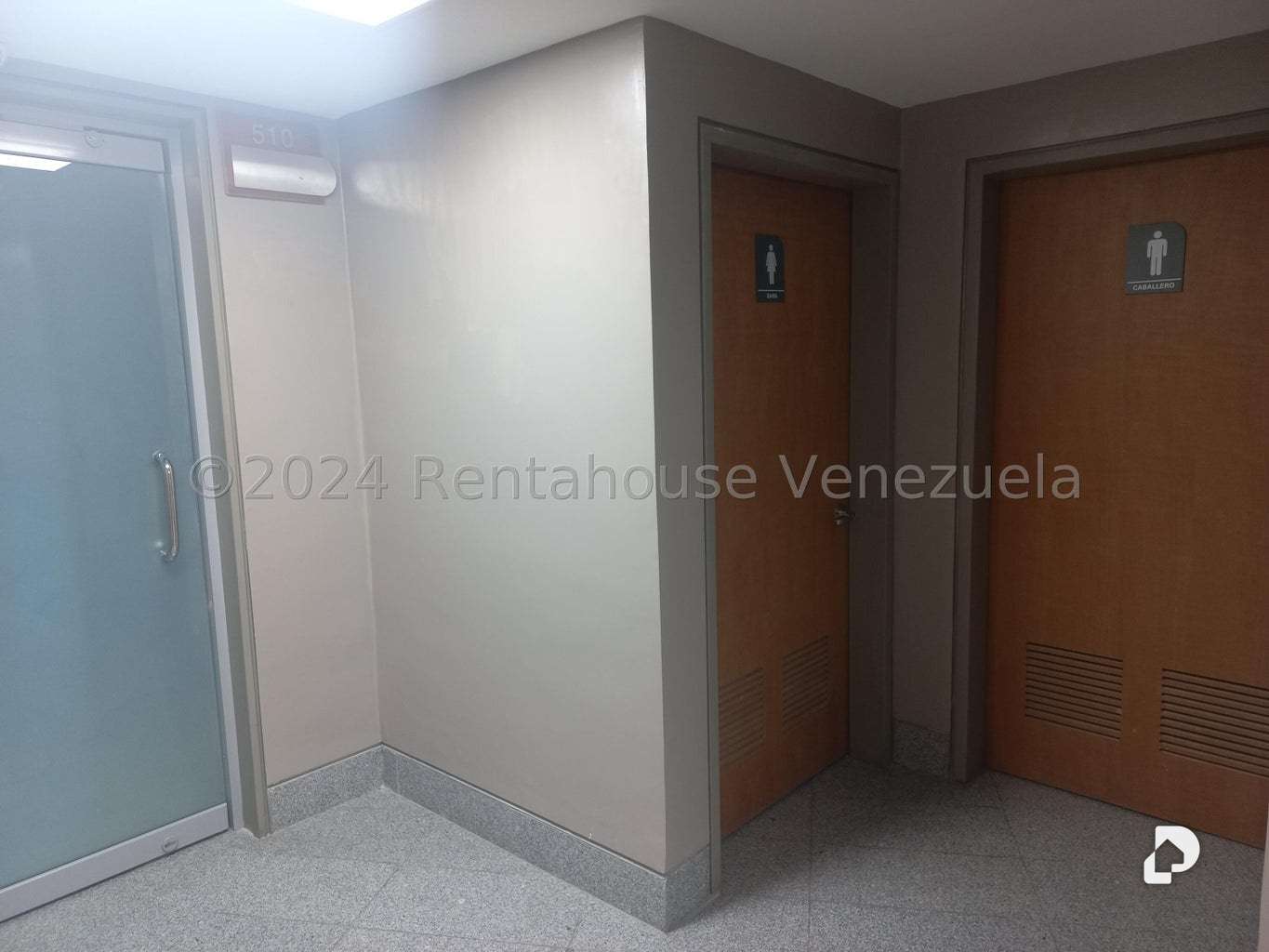 Oficina en Las Mercedes, Caracas – 27
