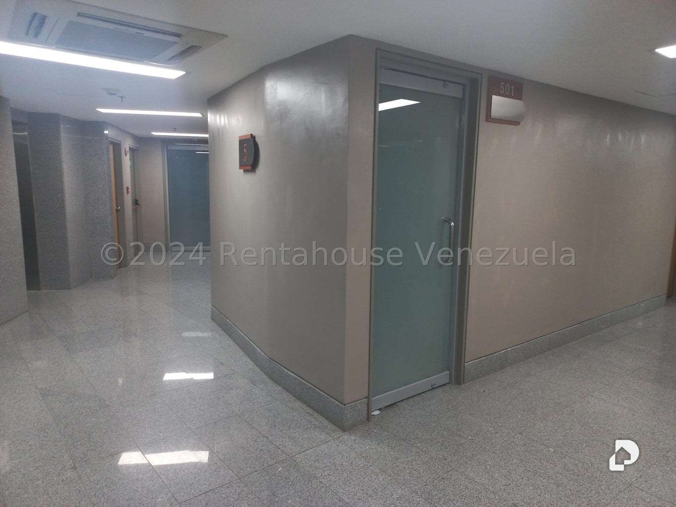 Oficina en Las Mercedes, Caracas – 29