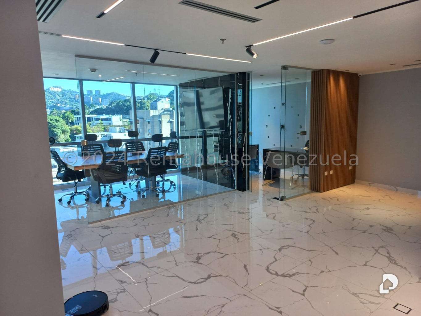 Oficina en Las Mercedes, Caracas – 8