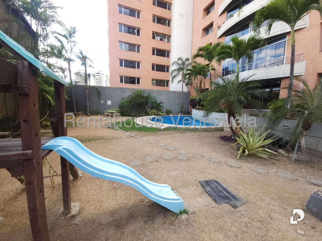 Apartamento en Los Dos Caminos, Caracas – 25