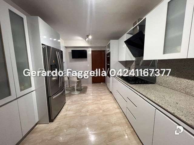Apartamento en Los Dos Caminos, Caracas – 24