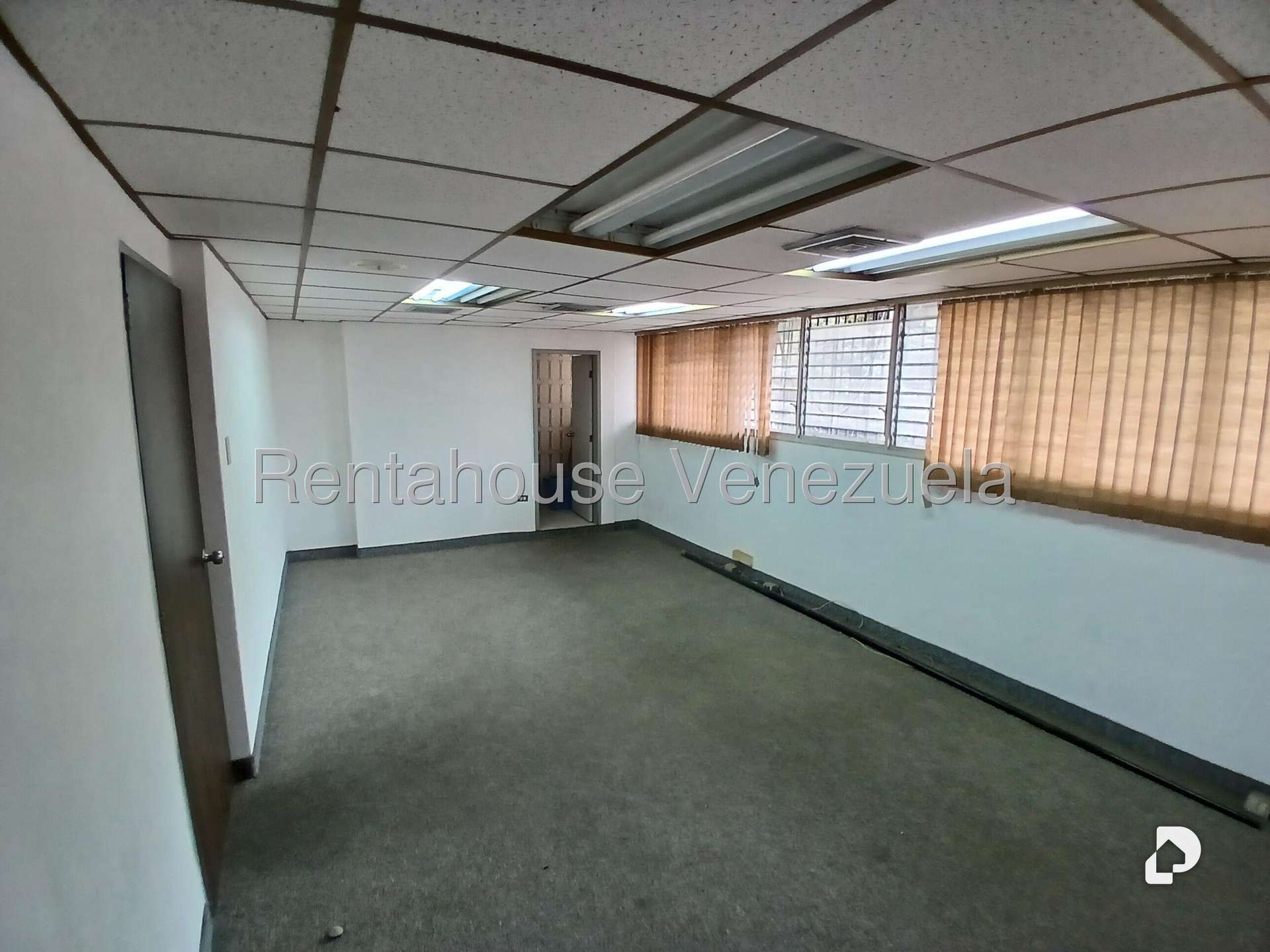 Local comercial en Boleíta Norte, Caracas – 19