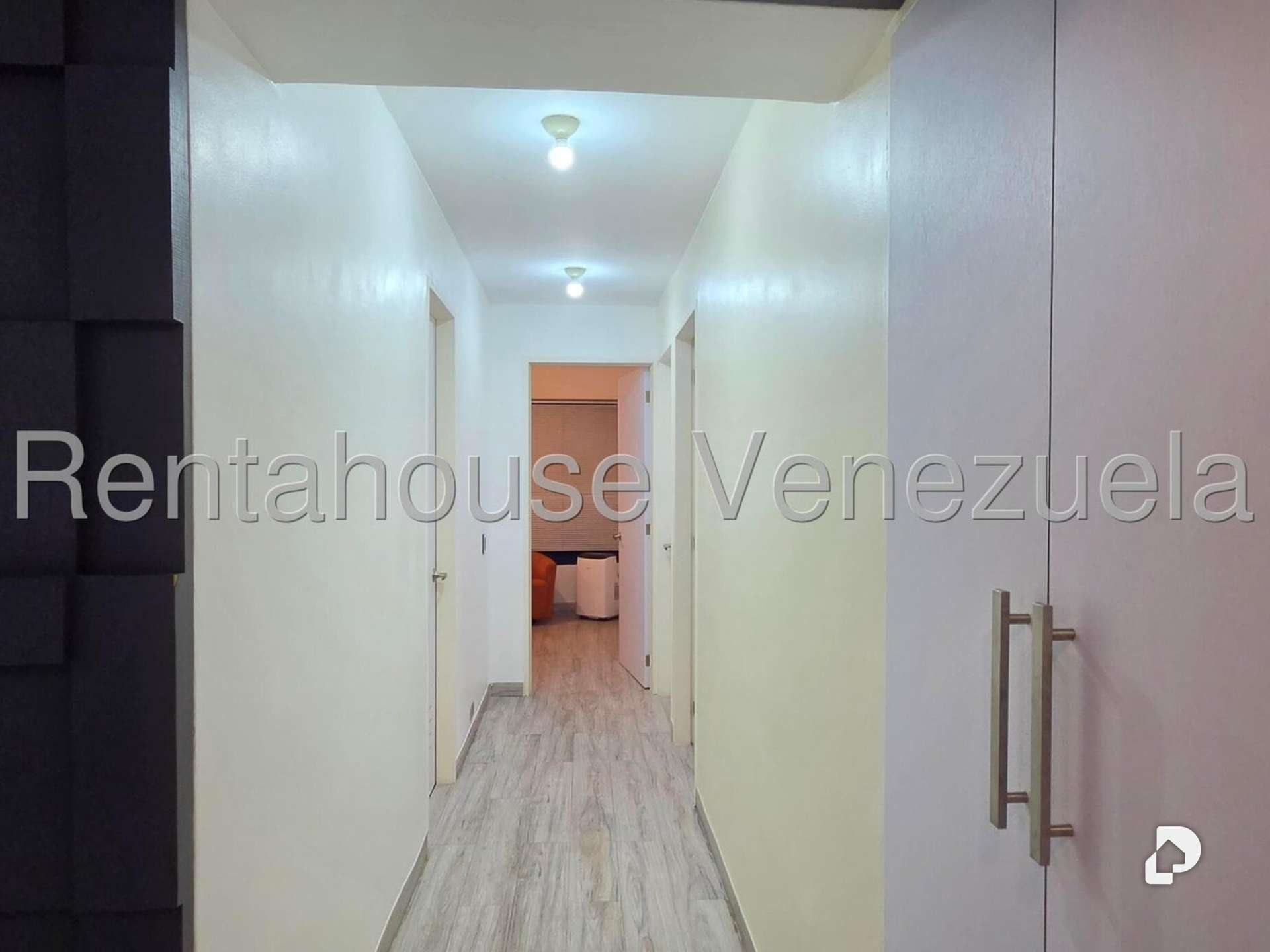 Apartamento en Santa Rosa de Lima, Caracas – 14