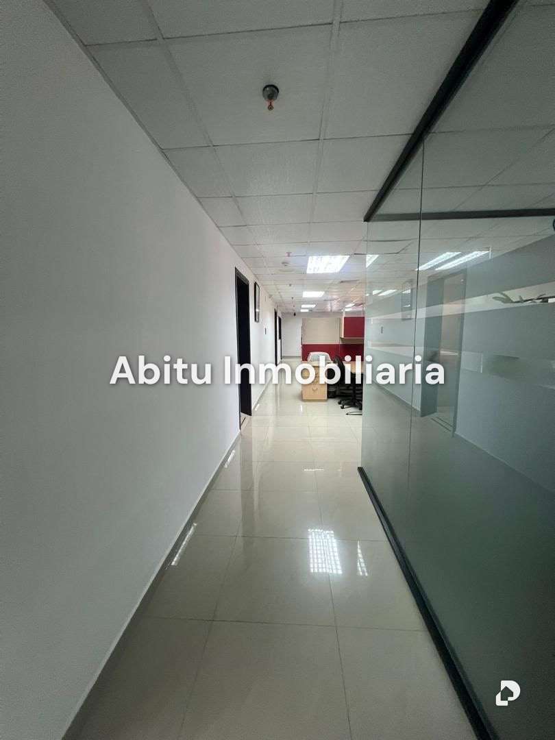 Oficina en Las Mercedes, Caracas – 8