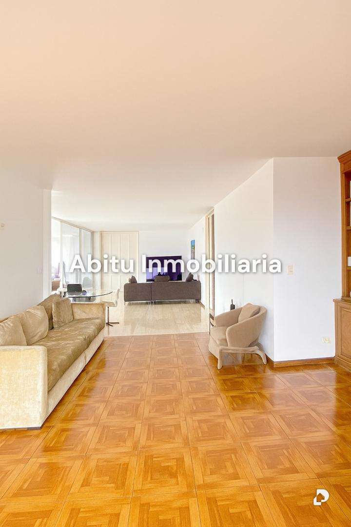 Apartamento en La Castellana, Caracas – 2