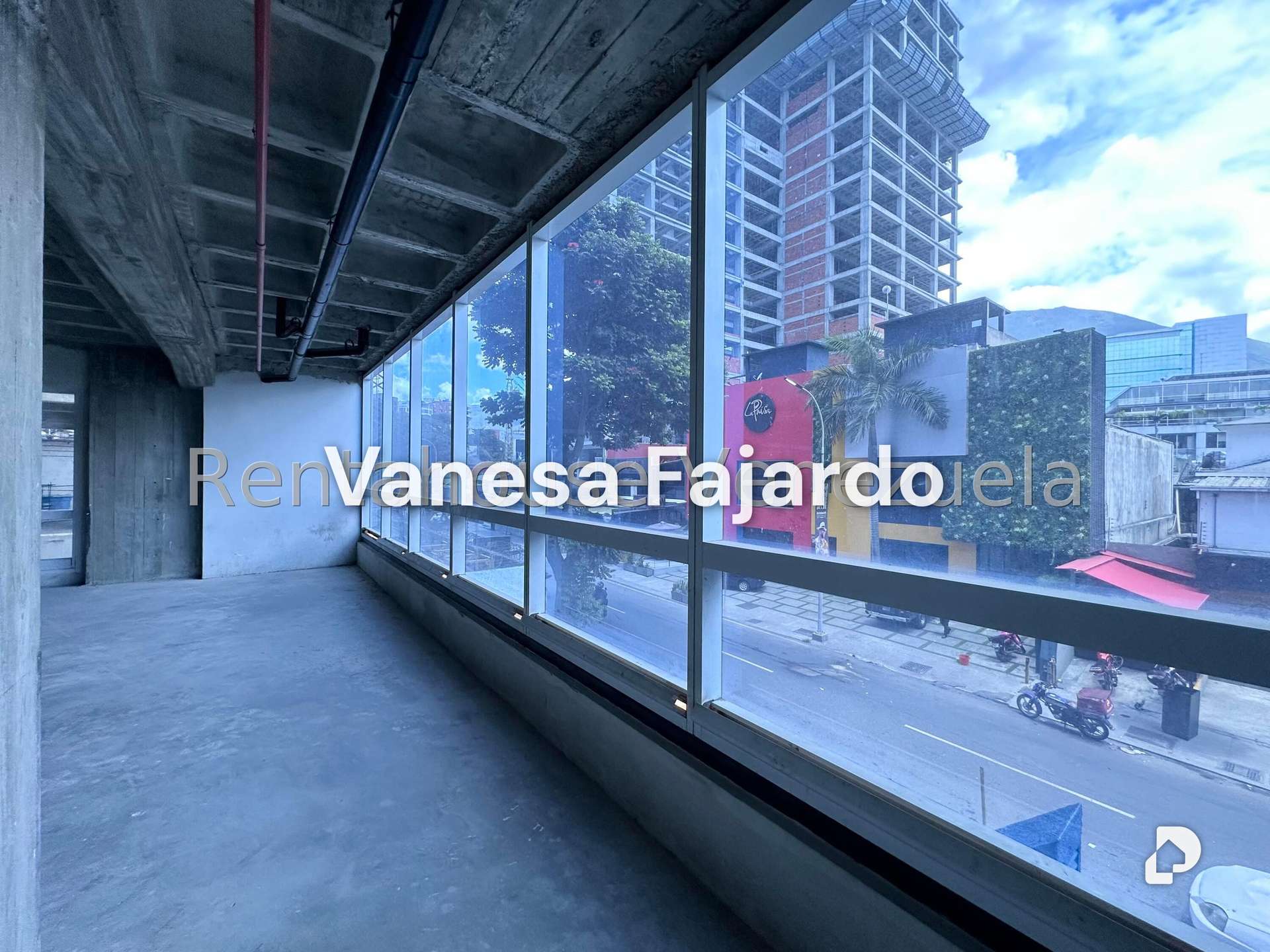Oficina en Las Mercedes, Caracas – 25