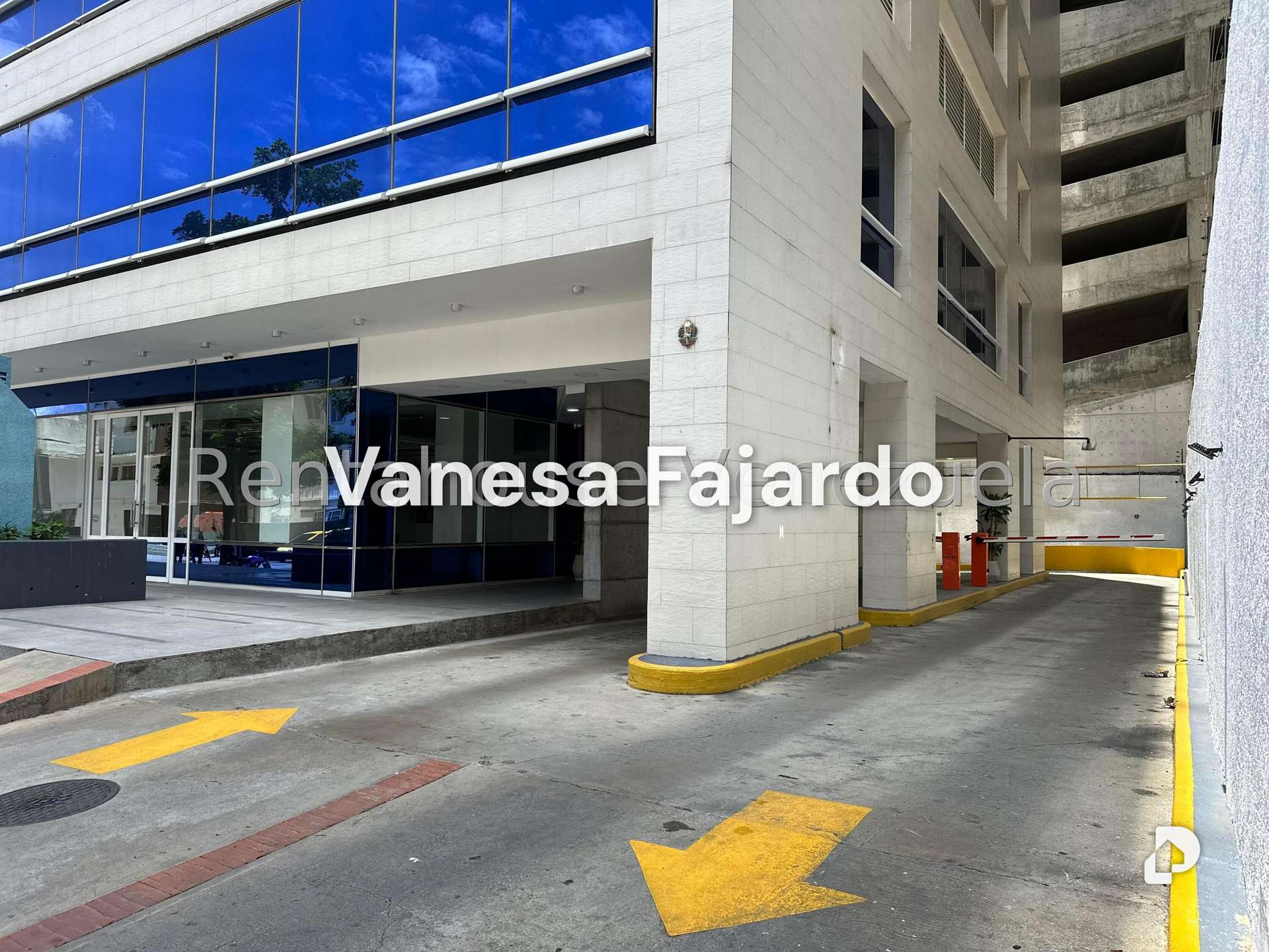 Oficina en Las Mercedes, Caracas – 29