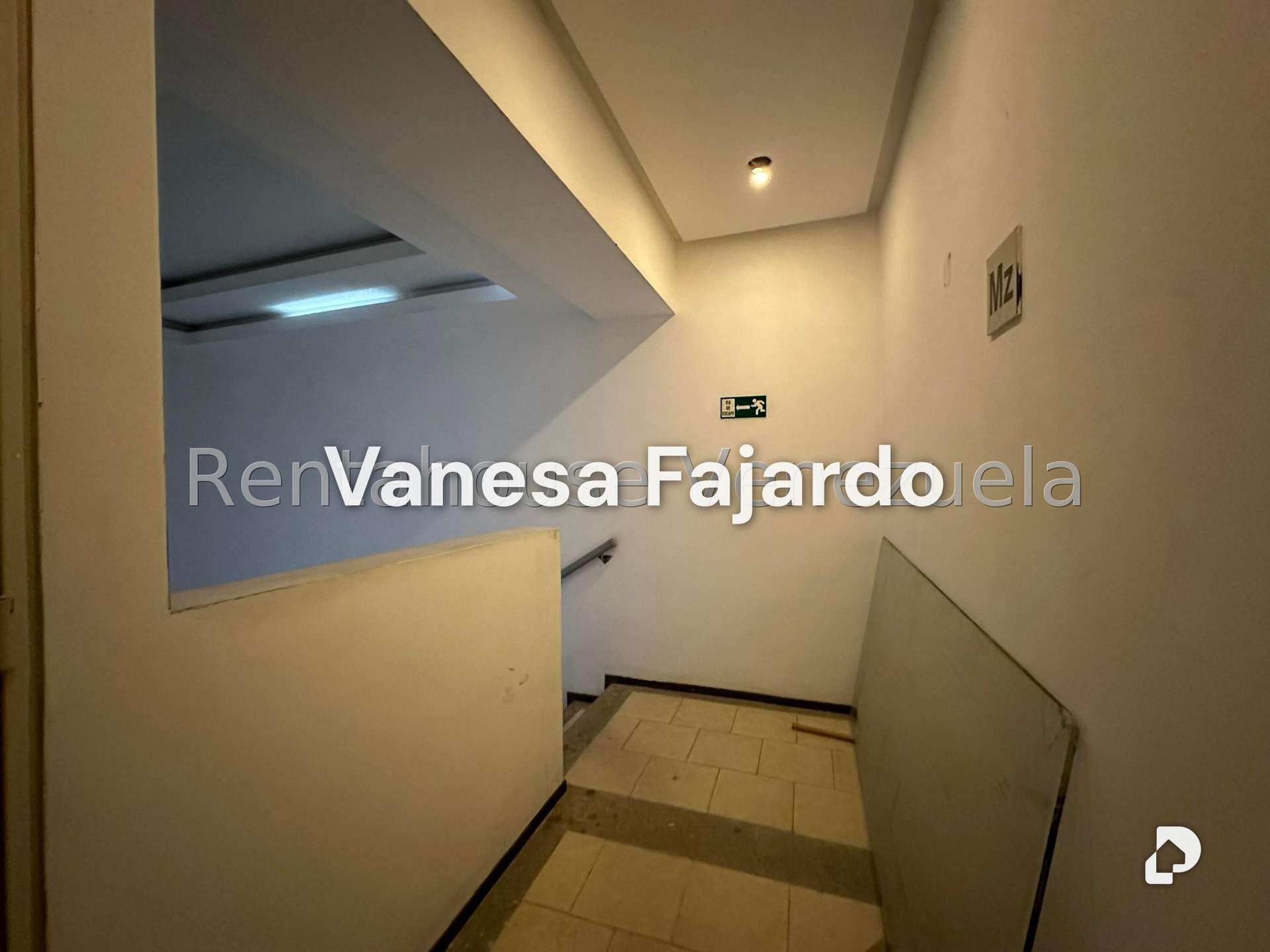 Oficina en Las Mercedes, Caracas – 7