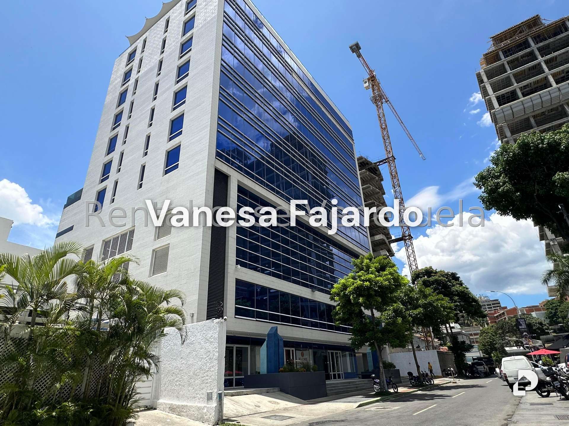 Oficina en Las Mercedes, Caracas – 1