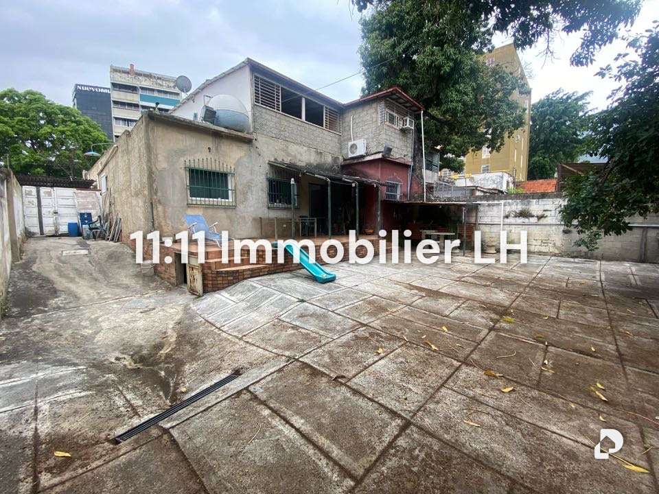 Apartamento en Los Palos Grandes, Caracas – 15