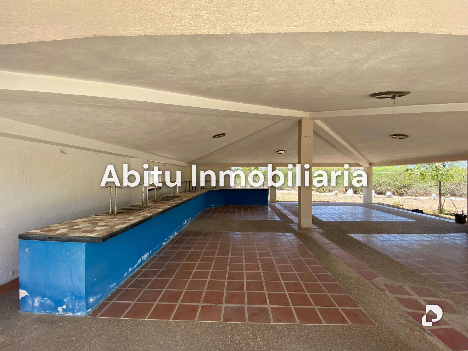 Building in Gómez, Margarita (sureste) – 6