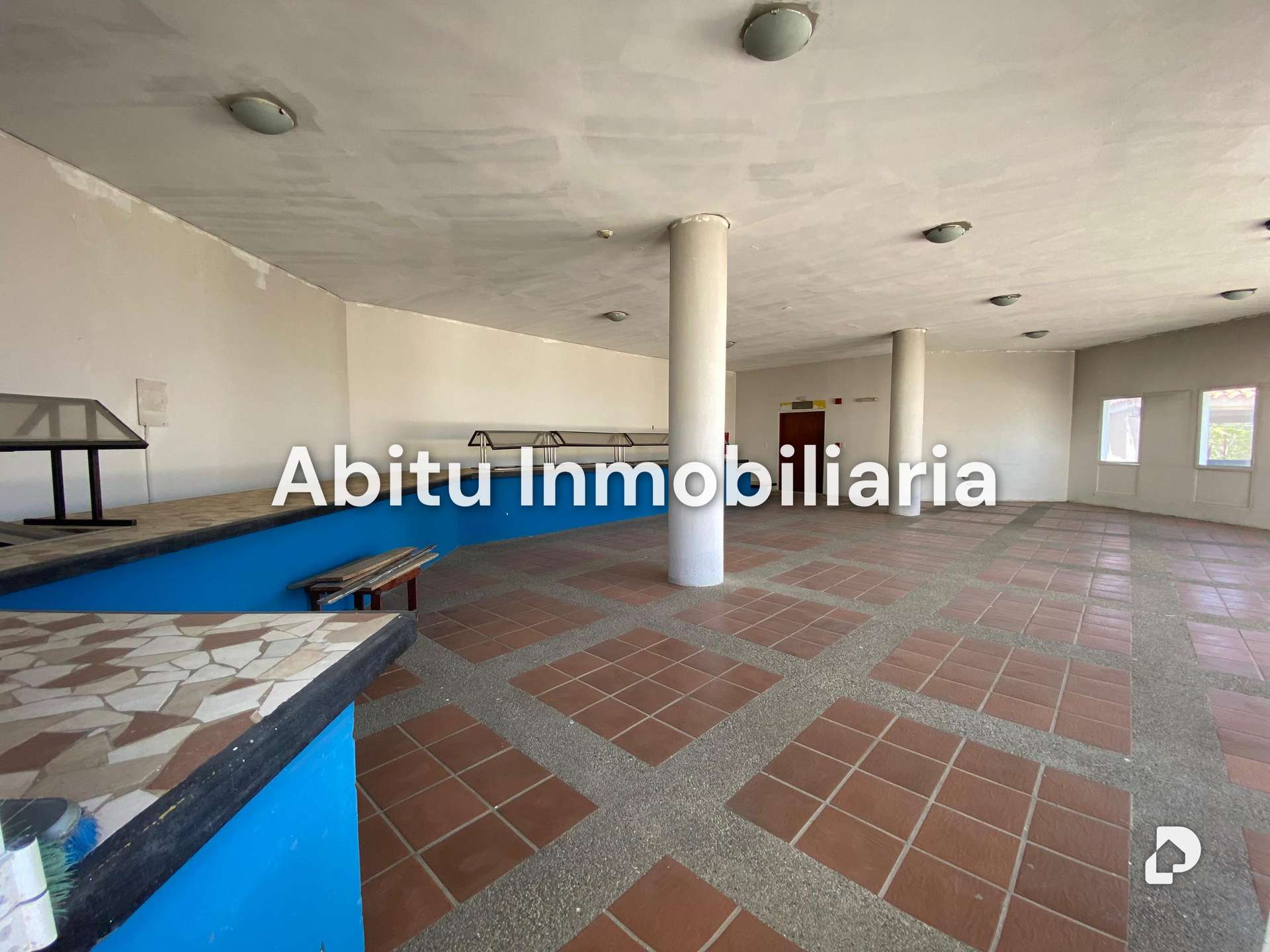 Building in Gómez, Margarita (sureste) – 2