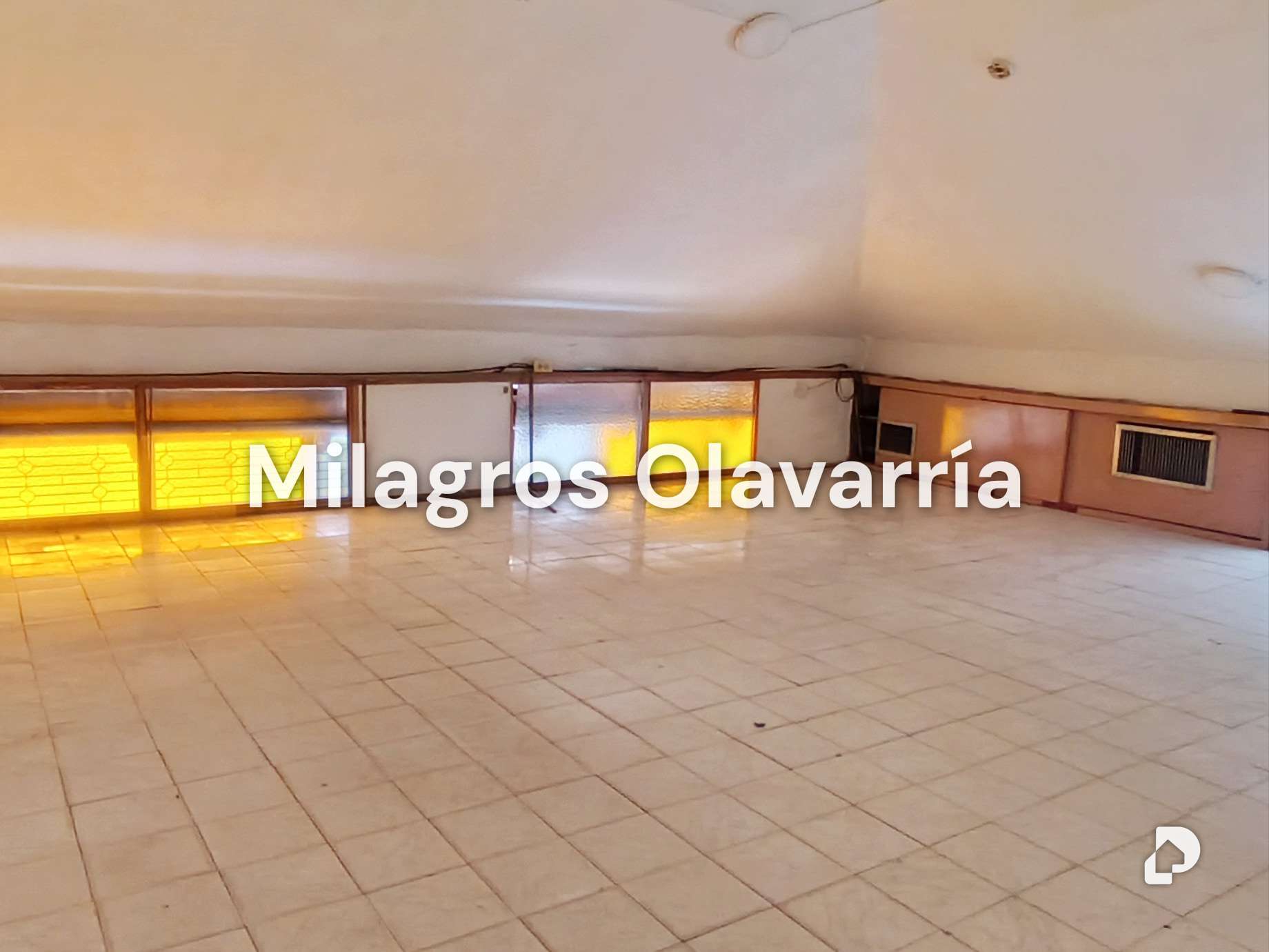 Local comercial en Parroquia Urbana San José, Valencia – 12