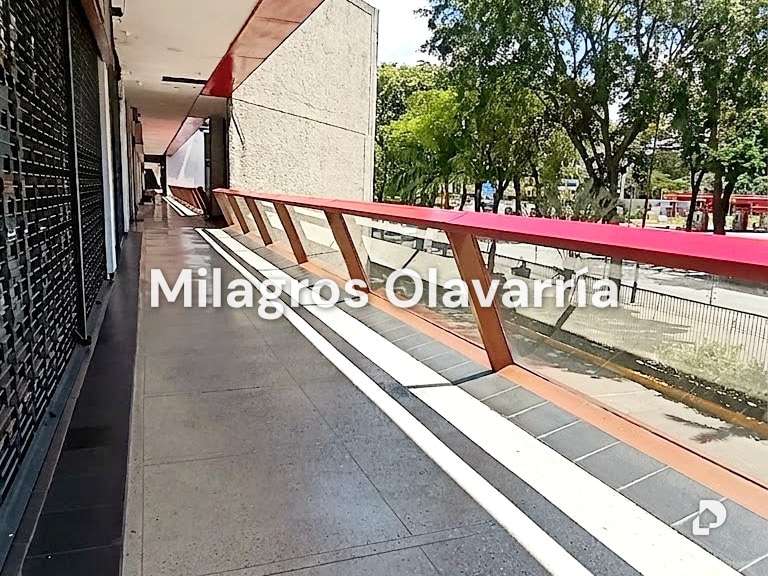 Local comercial en Parroquia Urbana San José, Valencia – 16