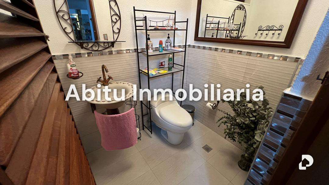 Casa en El Cafetal, Caracas – 25