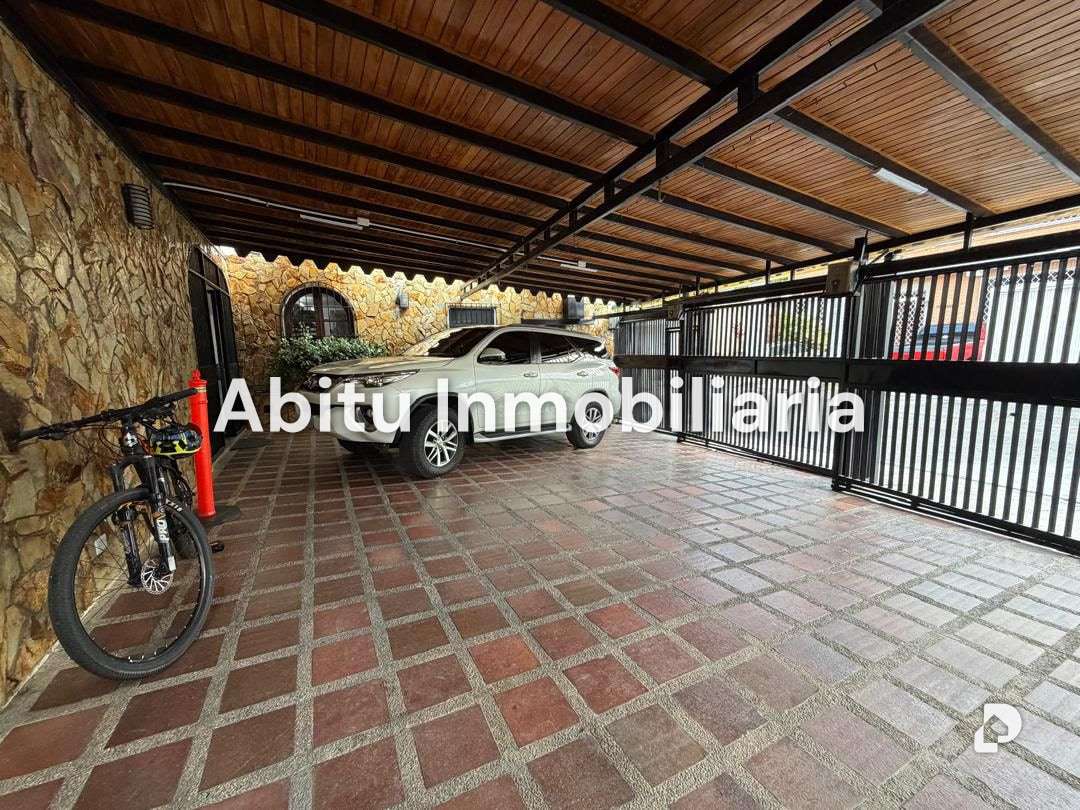 Casa en El Cafetal, Caracas – 27