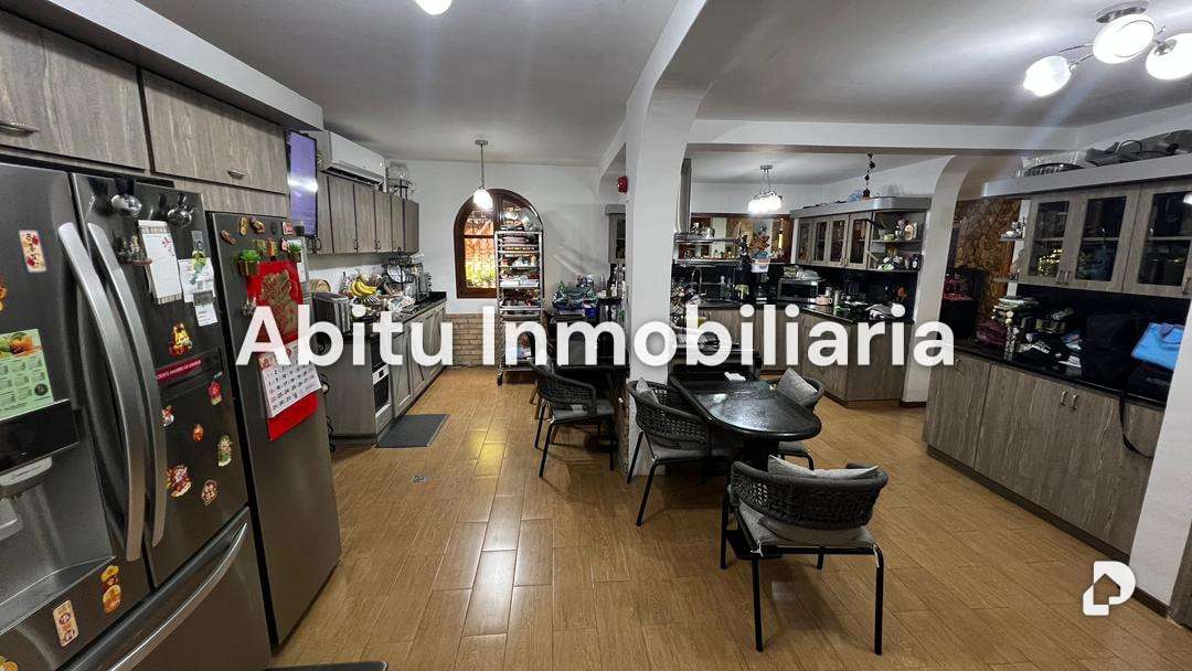 Casa en El Cafetal, Caracas – 12